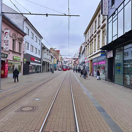 Atelier Obchodna39 In Hearth Of Μπρατισλάβα